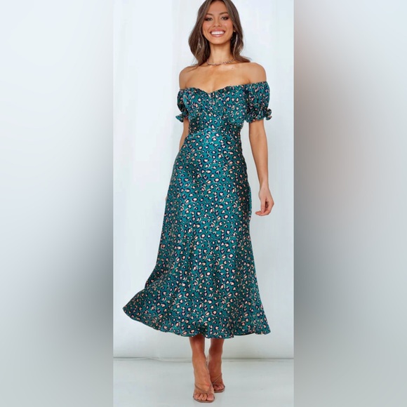 Hello Molly Off Shoulder Spiced Ginger Medley Maxi Dress in Green Leopard - Picture 11 of 12